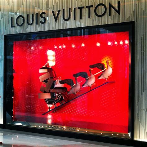 rh louis vuitton|LOUIS VUITTON WINDOWS .